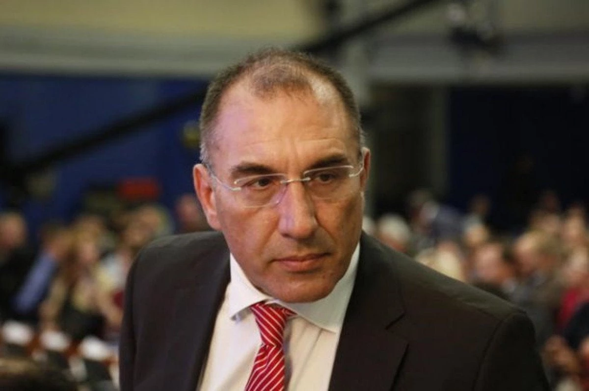 Συνεργασία Δ. Καμμένου-Καρατζαφέρη για δημιουργία πατριωτικού κόμματος;